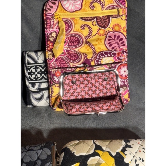 Vera Bradley 4 Piece lot! Excellent Condition, Fun Patterns, One Low Price!! - Picture 3 of 4